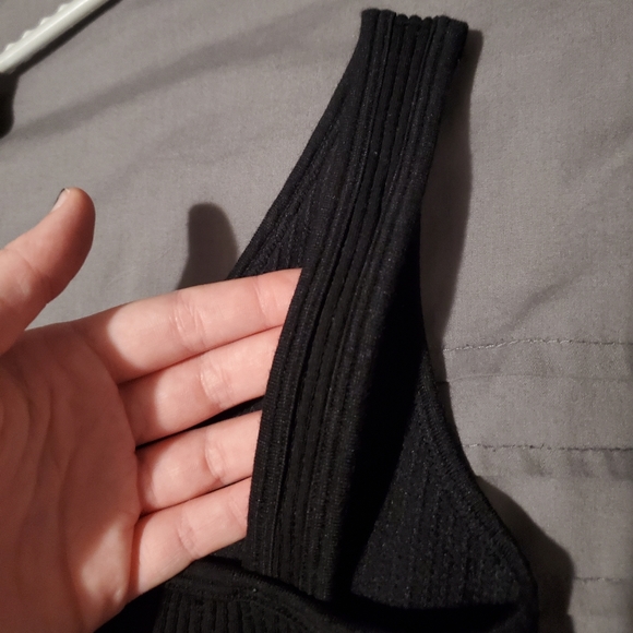 Black Cropped Ribbed Tank - Picture 4 of 5